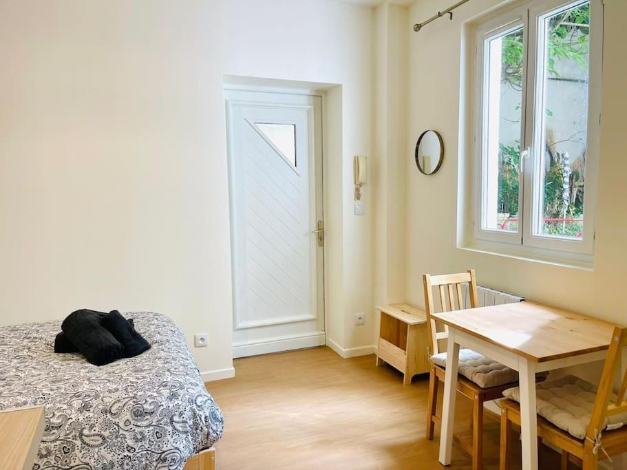 Le Petit Meuble Hyper Centre Apartment Orleans Exterior photo
